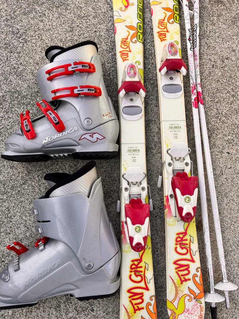 最終値下【初心者向［送料込］】Nordica Fun Girl スキーセット