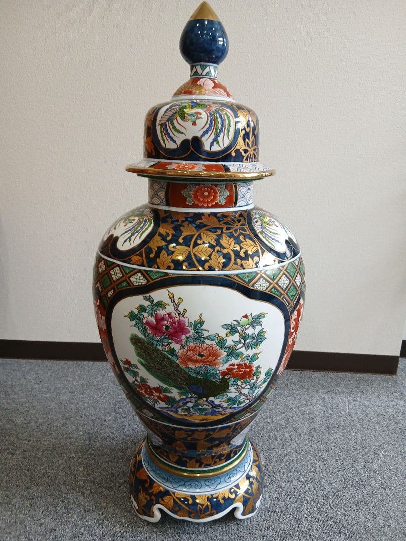 有田焼 飾壺 幸右衛門 作 花瓶 沈香壺 金彩