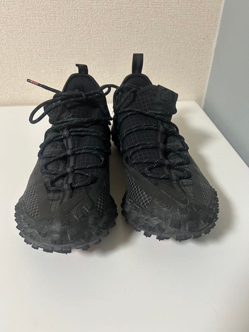 【極美品】ナイキ ACG マウンテン フライ LOW スニーカー ブラック