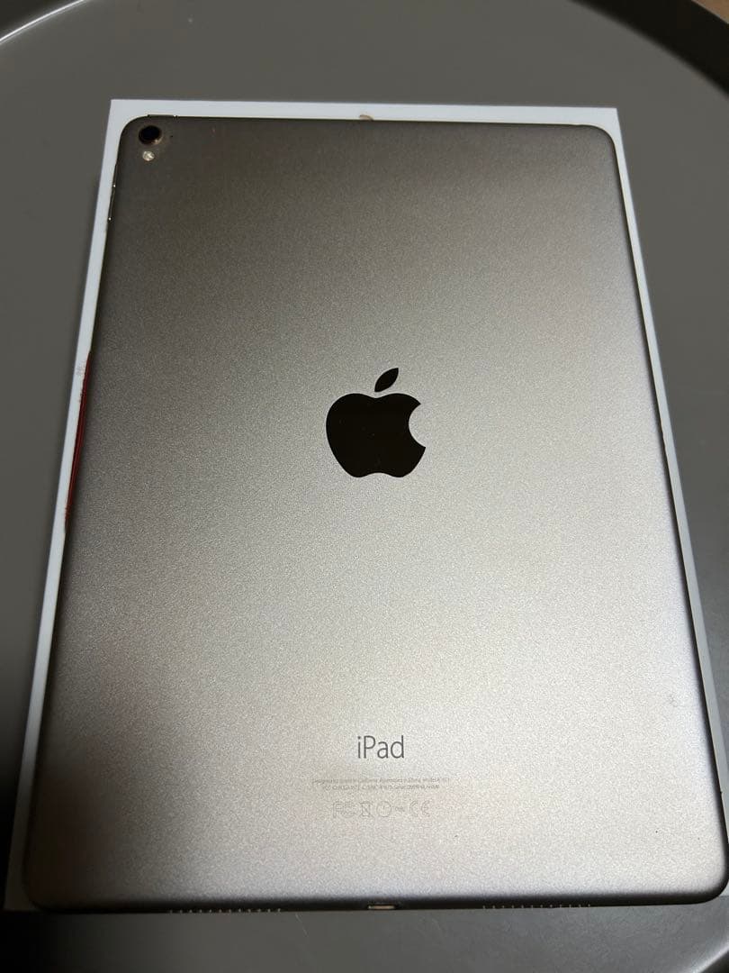 美品iPad Pro 2016 9.7インチ 256GB（バッテリー劣化あり）