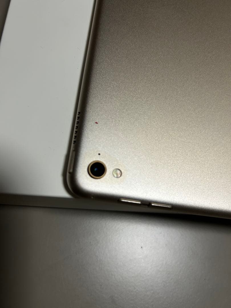 美品iPad Pro 2016 9.7インチ 256GB（バッテリー劣化あり）