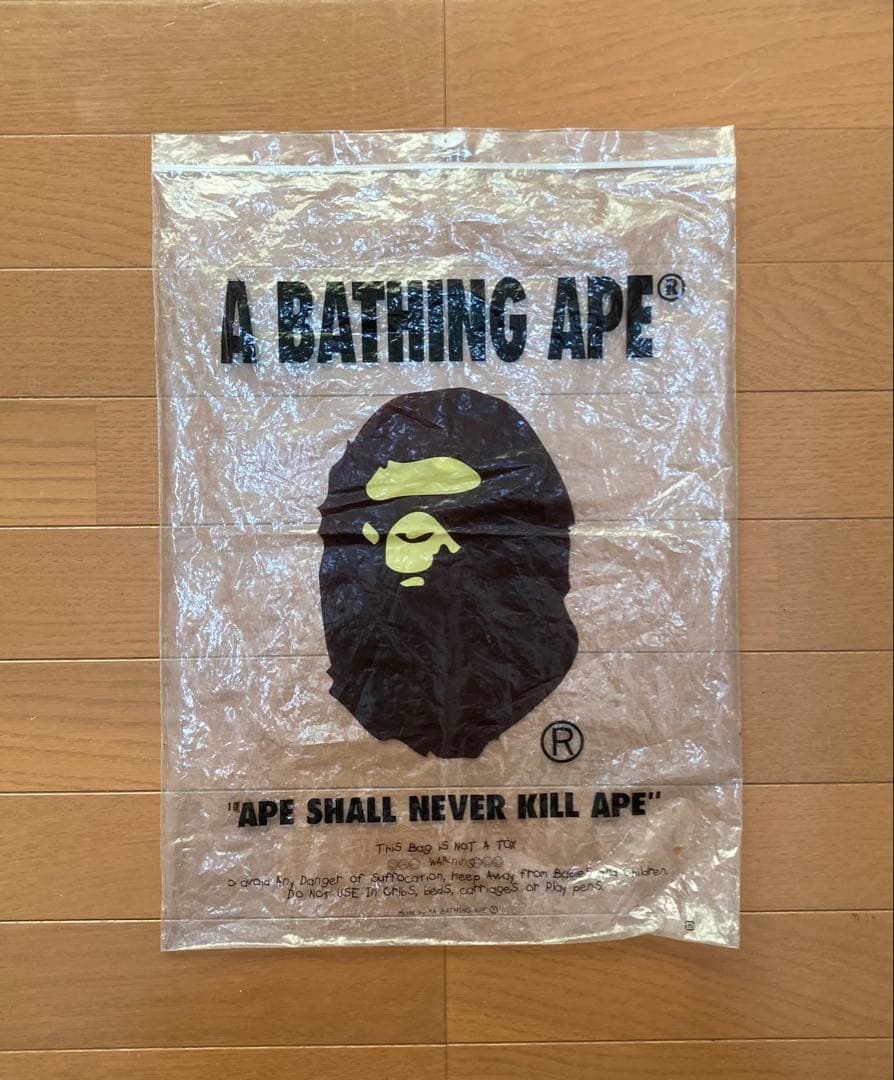 (like)A BATHING APE シャークパーカー Mサイズ