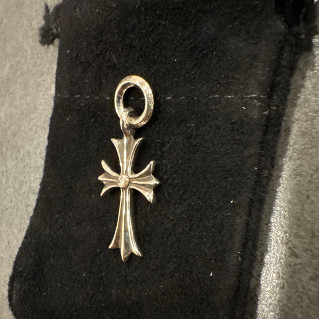 こ*ん様 正規店購入　クロムハーツ　タイニークロスチャーム　シルバー