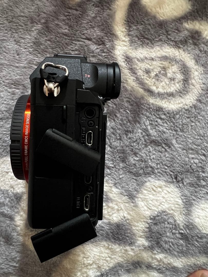 SONY α7iii デジタルカメラ 本体 バッテリーチャージャー付き