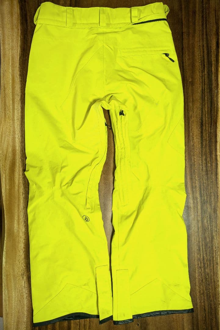 VOLCOM ゴアテックス スノーボードパンツ