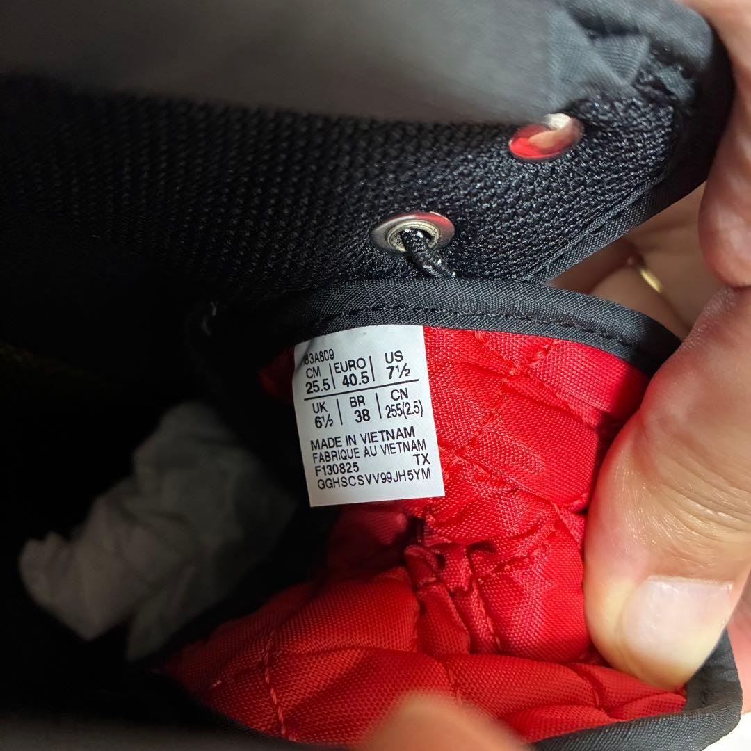 スニーカー 25.5 黒 Onitsuka Tiger オニツカタイガー GTX