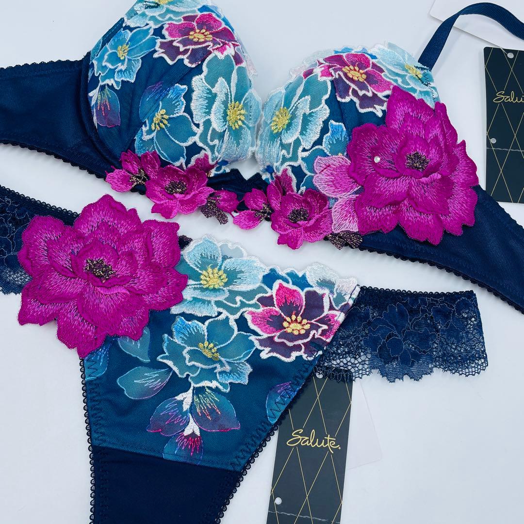 サルート/日本の花嫁　フロントエックス+ブラC70＆MソングショーKO　03