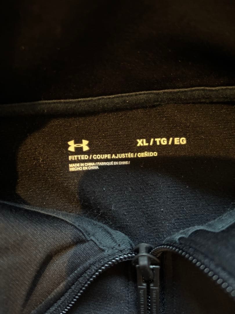 Under Armour 黒 ジャージ 上下　adidasジャージセット