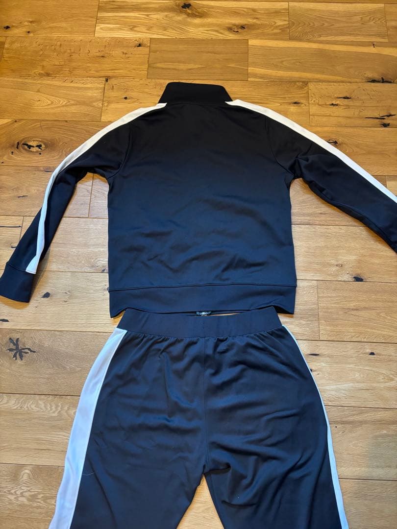 Under Armour 黒 ジャージ 上下　adidasジャージセット