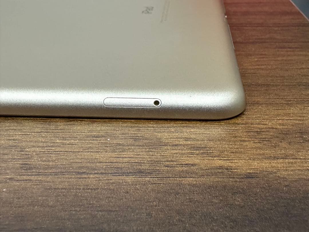 Apple アップル iPad 第5世代 Wi-Fi+Cellular 32GB