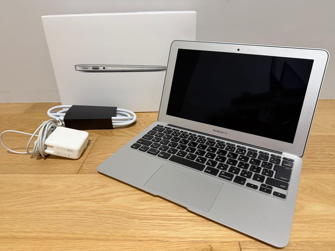 Apple MacBook Air 11.6インチ256GB A1465
