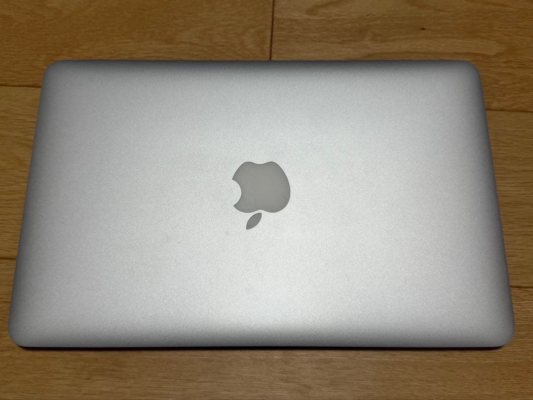 Apple MacBook Air 11.6インチ256GB A1465