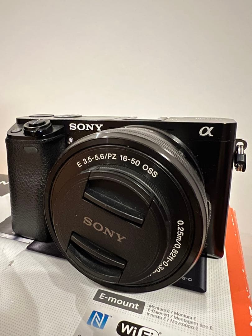 【中古品】SONY α6000 ダブルレンズキット/レンズフィルター付
