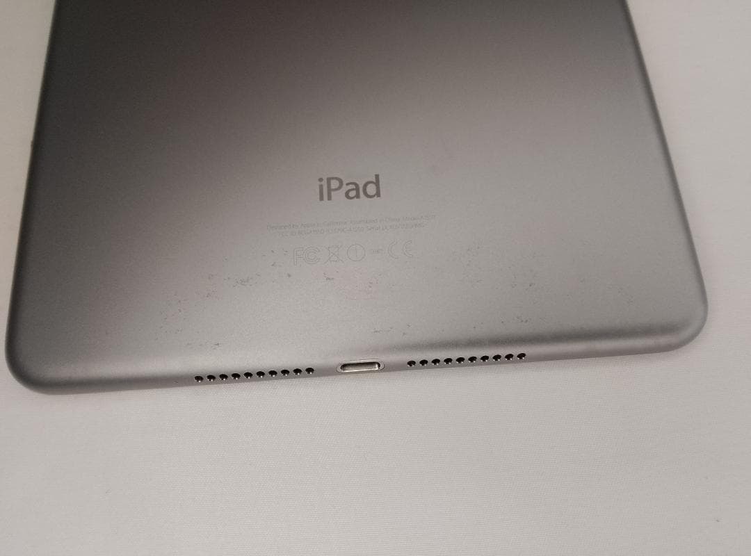 Apple iPad mini4 バッテリー容量85％ A1550