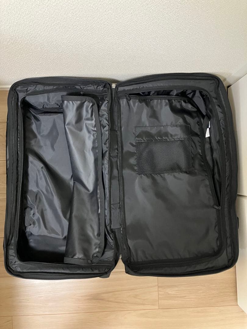 イーストパック EASTPAK キャリーケース