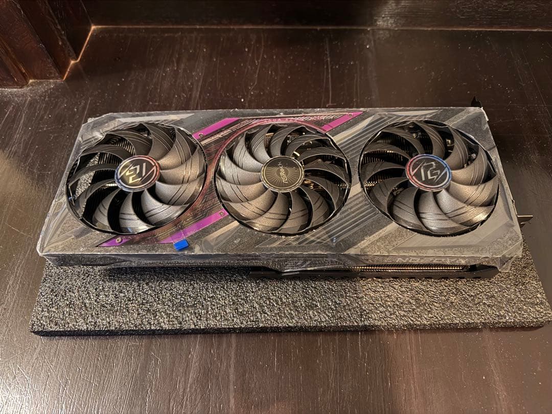 グラフィックボード・グラボ・ビデオカード Aslock RX 7800 XT Phantom Gaming 16GB OC