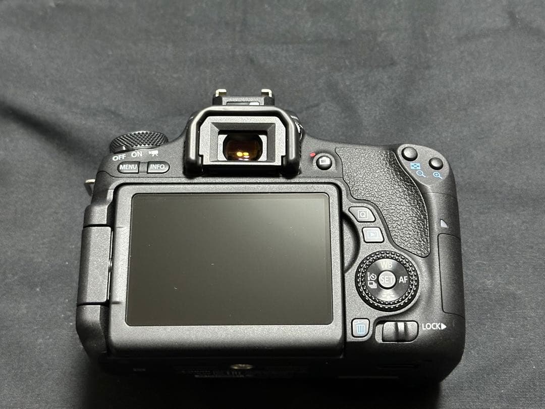 Canon EOS 8000D ダブルズームレンズセット