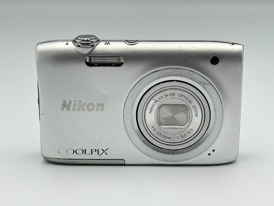Nikon COOLPIX A100 シルバー コンパクトデジタルカメラ 動作品