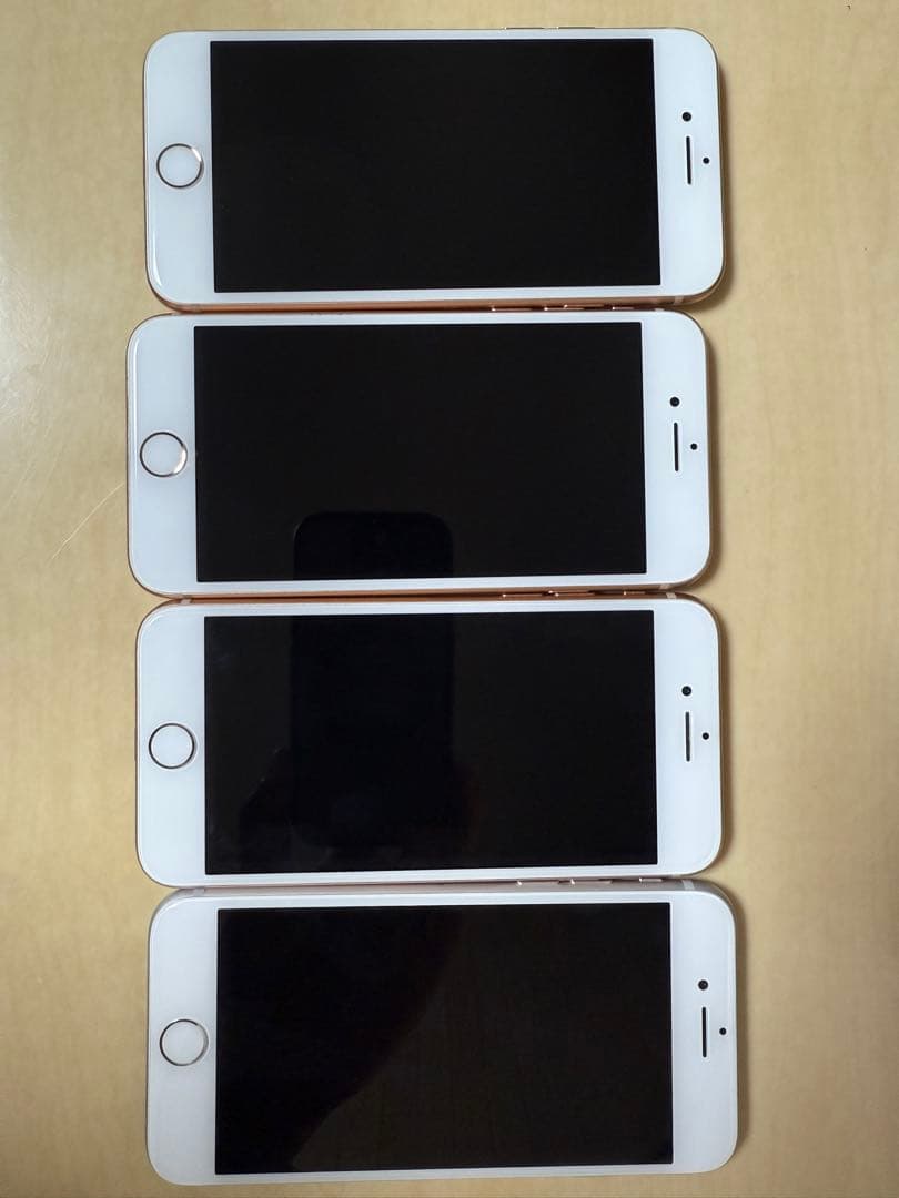 【4台セット】iPhone8 3台 iPhone7 1台