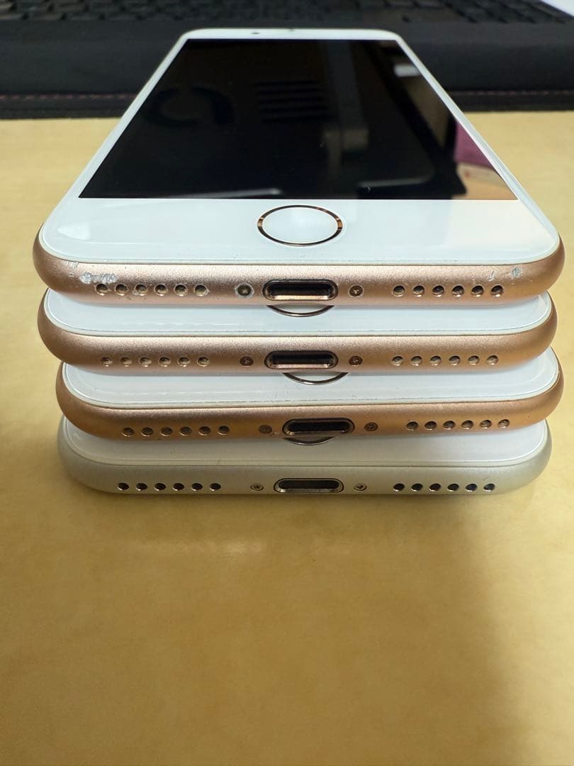 【4台セット】iPhone8 3台 iPhone7 1台