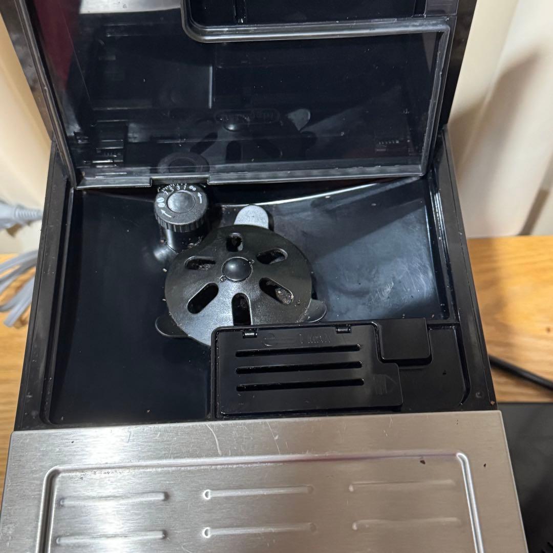 デロンギ　全自動コーヒーメーカー　プリマドンナxs エスプレッソ ミルクメニュー