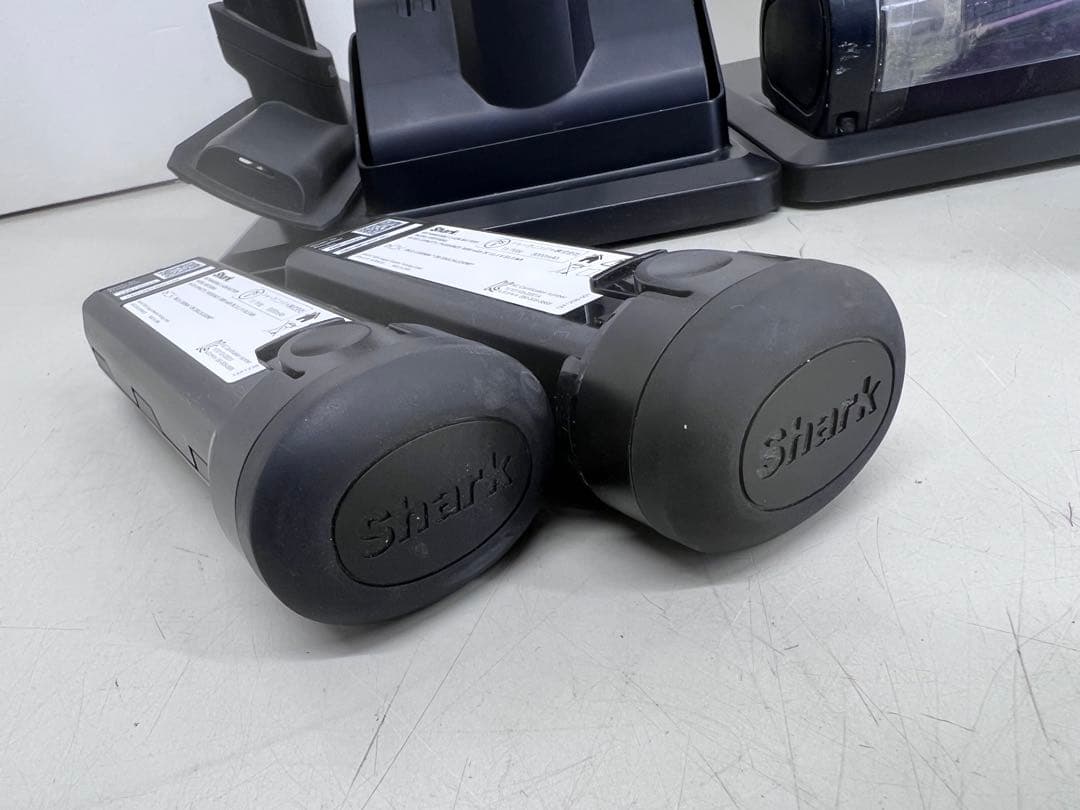 Shark　シャーク　CS601JPK　スタンド付　バッテリー2個付