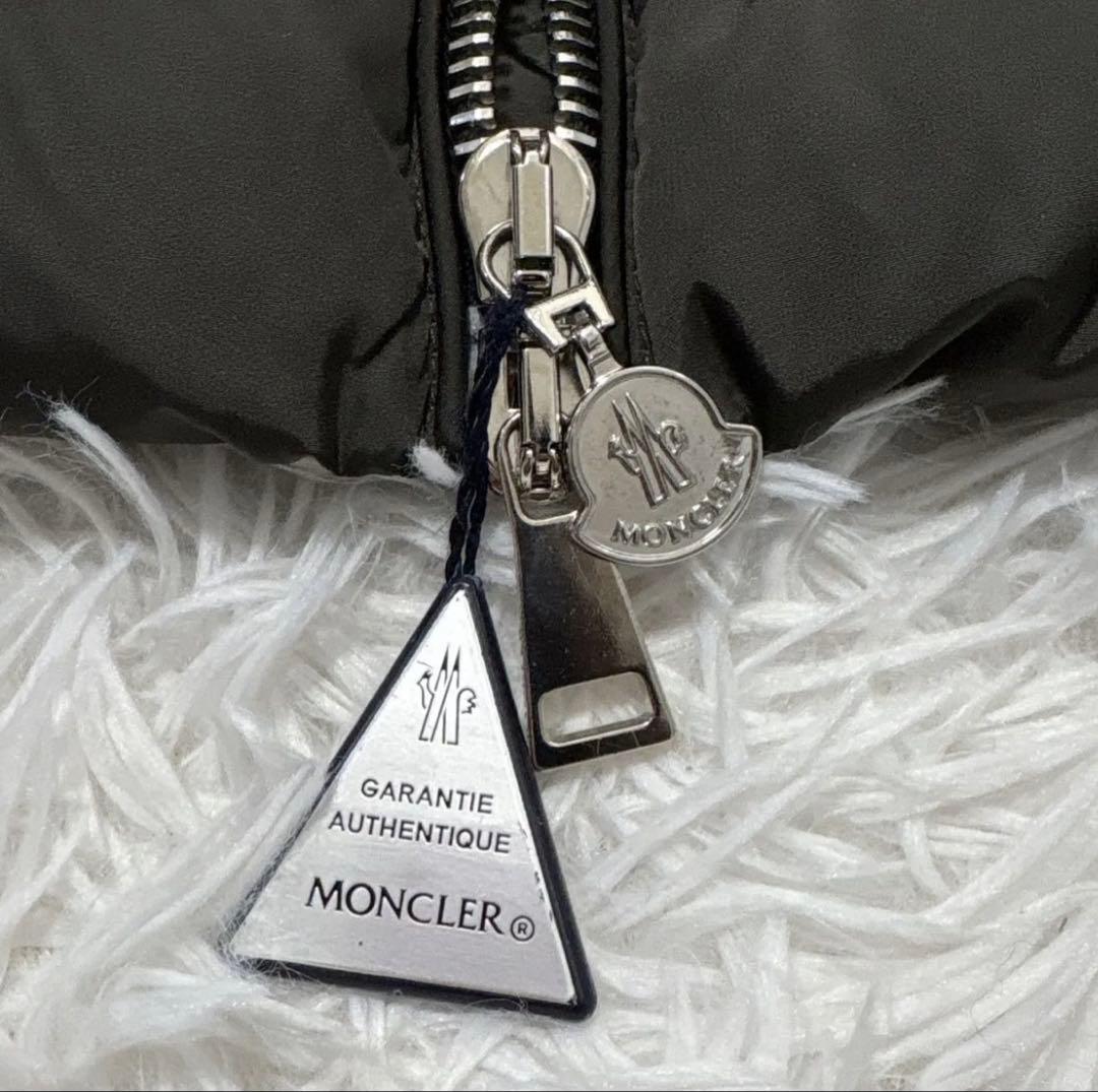 未使用　モンクレール OIRON オイロン ダウン レディース カーキ　M