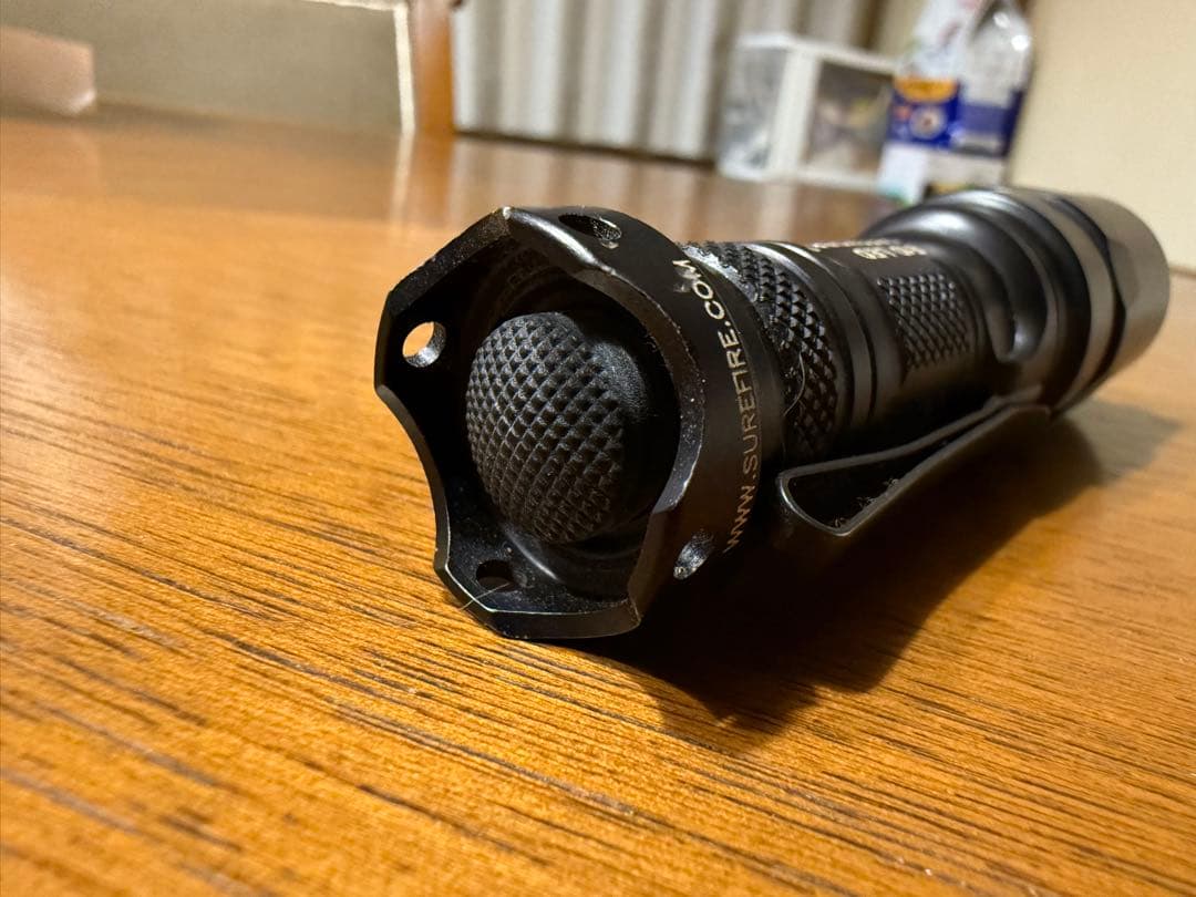 SUREFIRE E1D LED DEFENDER 懐中電灯