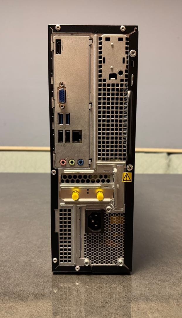 Lenovo DESKTOP-400CVFM デスクトップPC