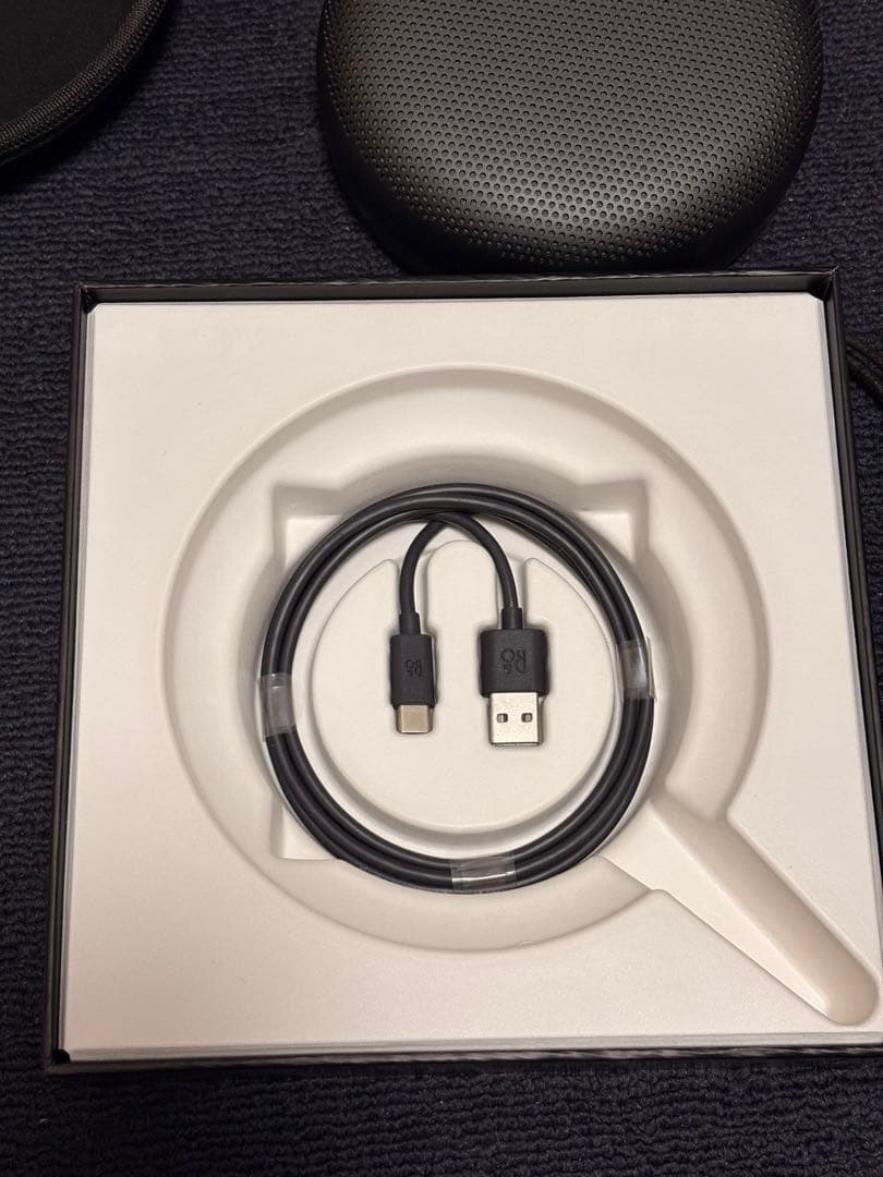 中古Mercedes-Benz B&O A1 gen 2ワイヤレススピーカー