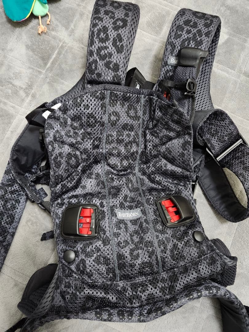 ベビービョルン ワンカイエアー レオパード