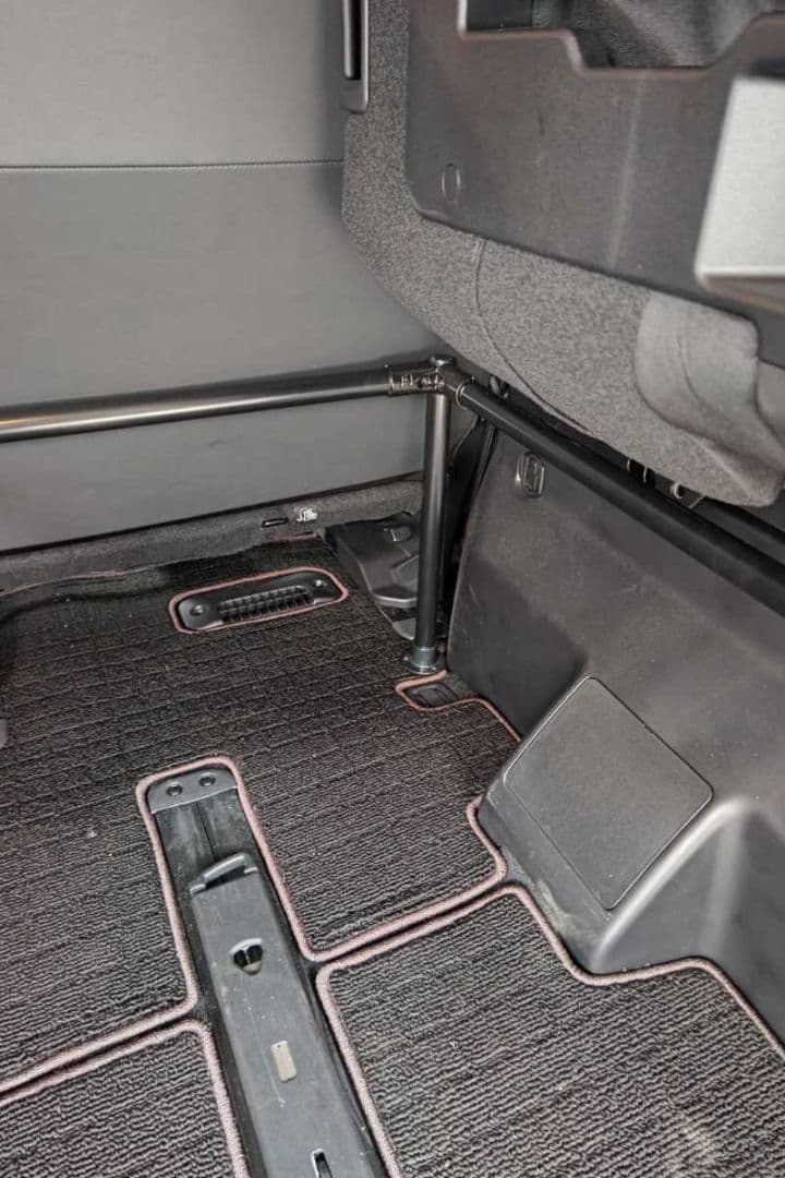 デリカ D5 ベッドキット　パイプのみ　アウトドア　整理　収納　　車中泊