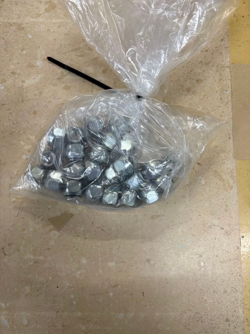 ハイエース　純正ホイールセット　未使用