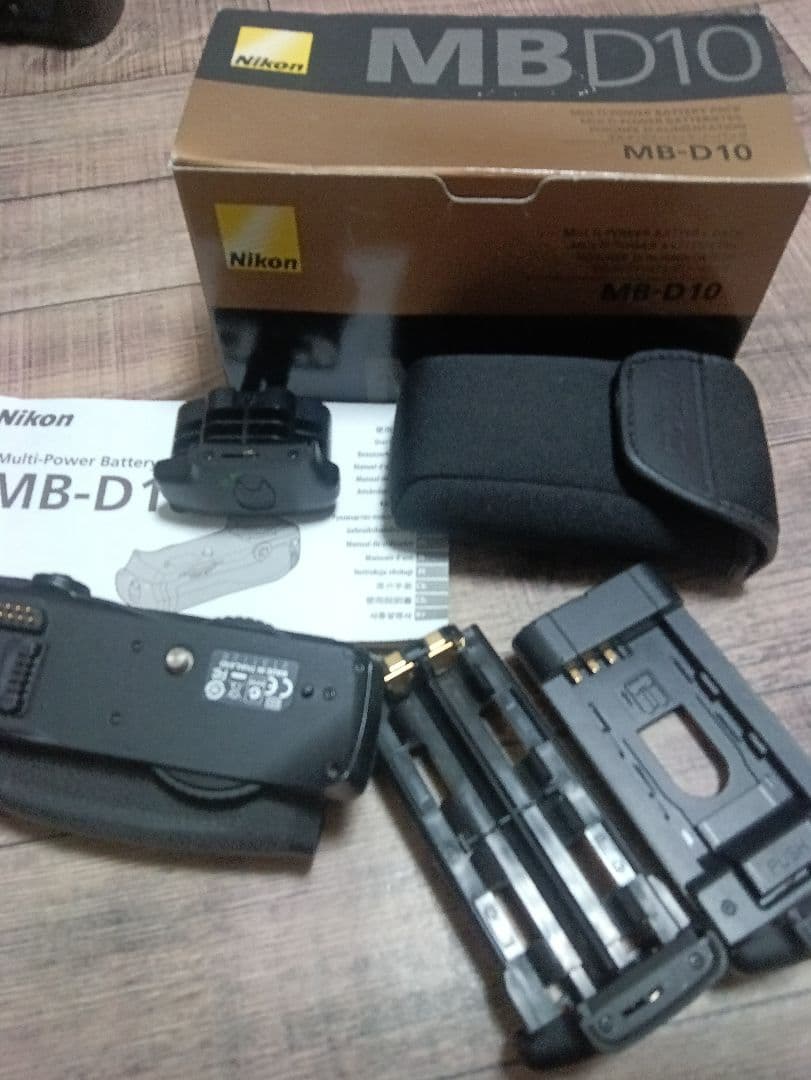 Nikon D700 人気再燃中　極美品　D300他おまけ多数