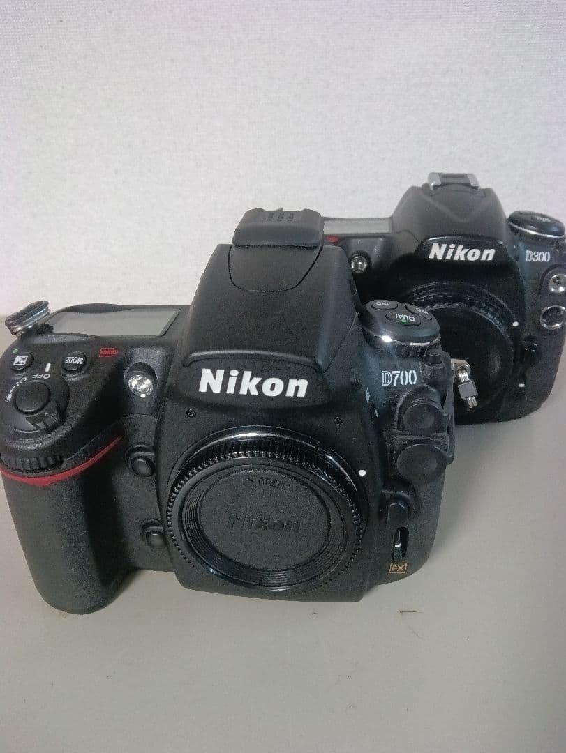 Nikon D700 人気再燃中　極美品　D300他おまけ多数