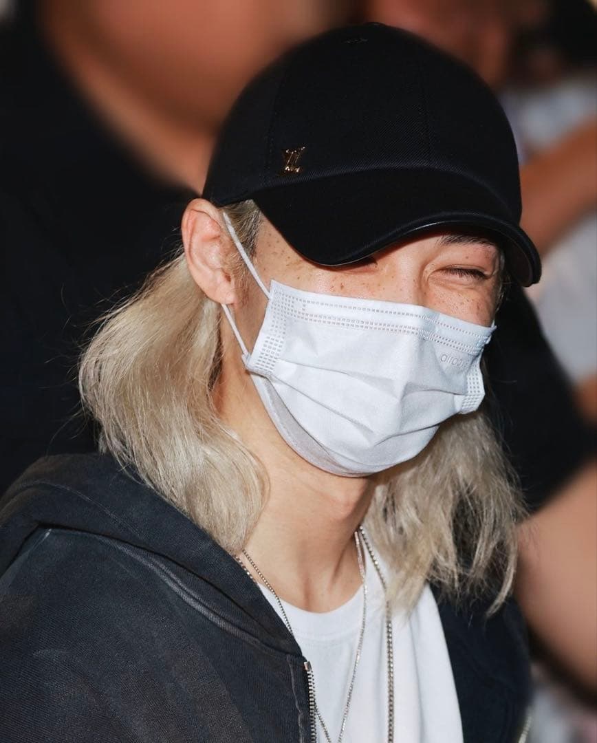 ルイヴィトン　louis vuitton キャップ　LV アイコニック