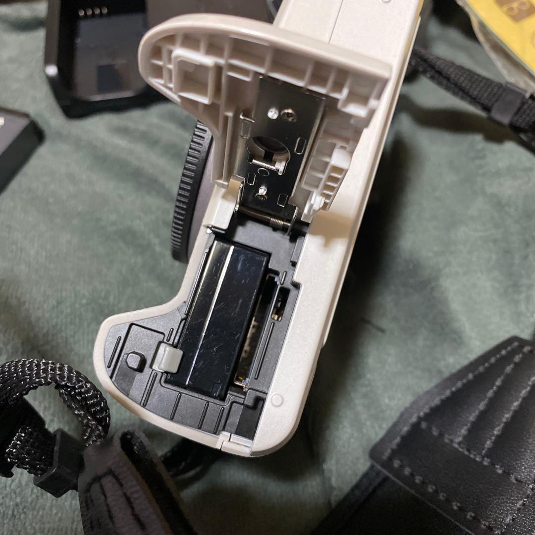 本日限定値下げCanon EOS Kiss M ホワイト