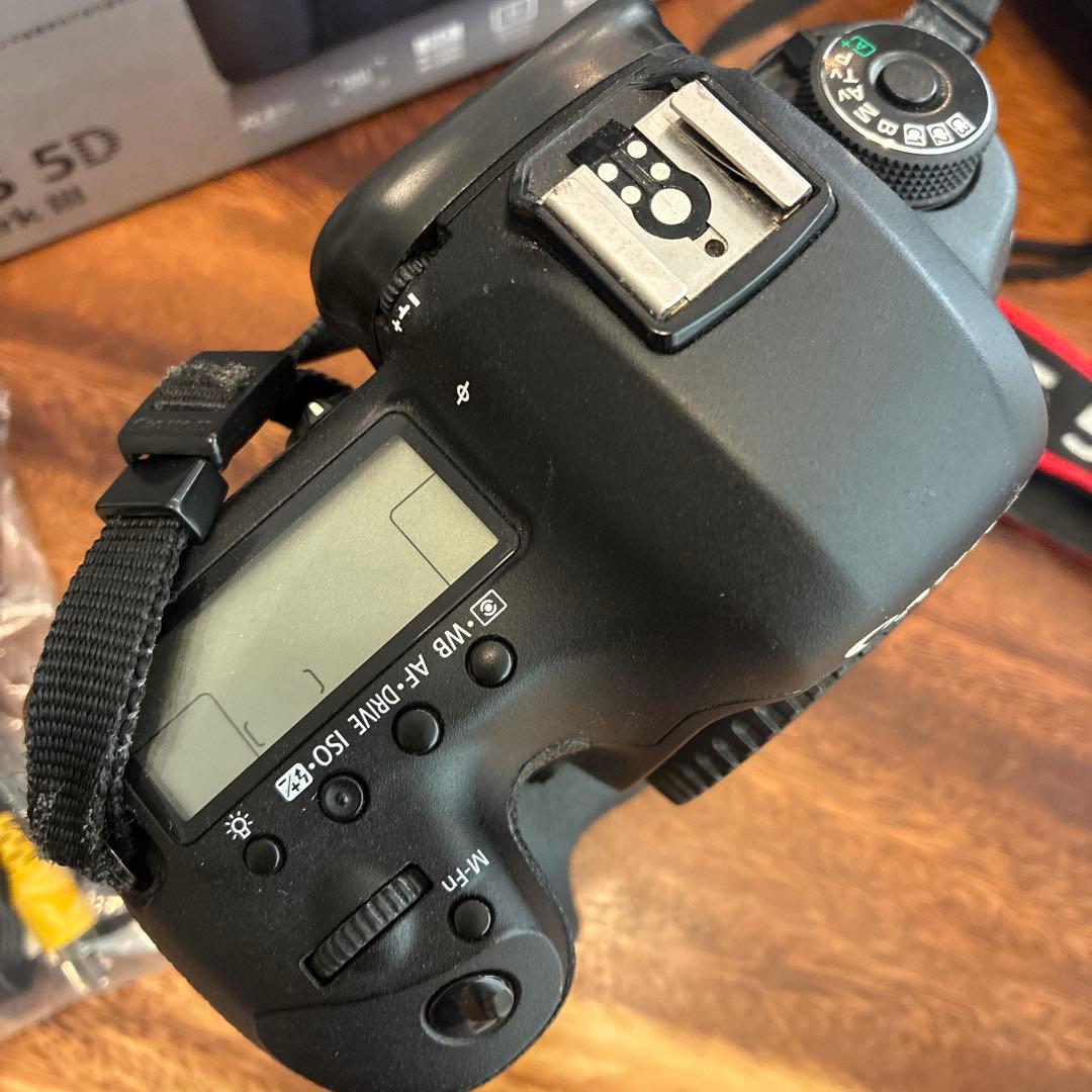 Canon EOS 5D Mark III + バッテリーグリップ 巾着付