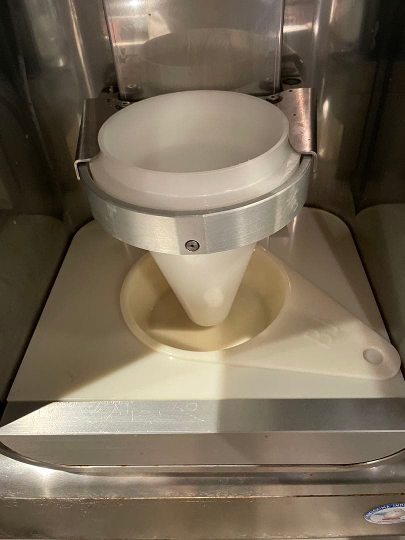 値下げ！BJ フルーツアイスクリームブレンダー　赤　オカネツ