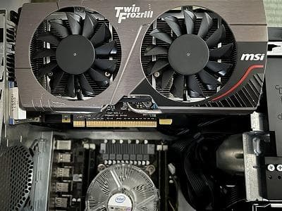 新品マザーボード・電源・中古ケースCPU・GPU他