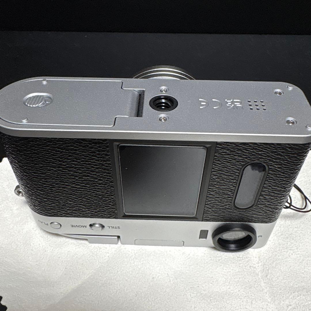 FUJIFILM (フジフイルム) X half X-HF1 シルバー