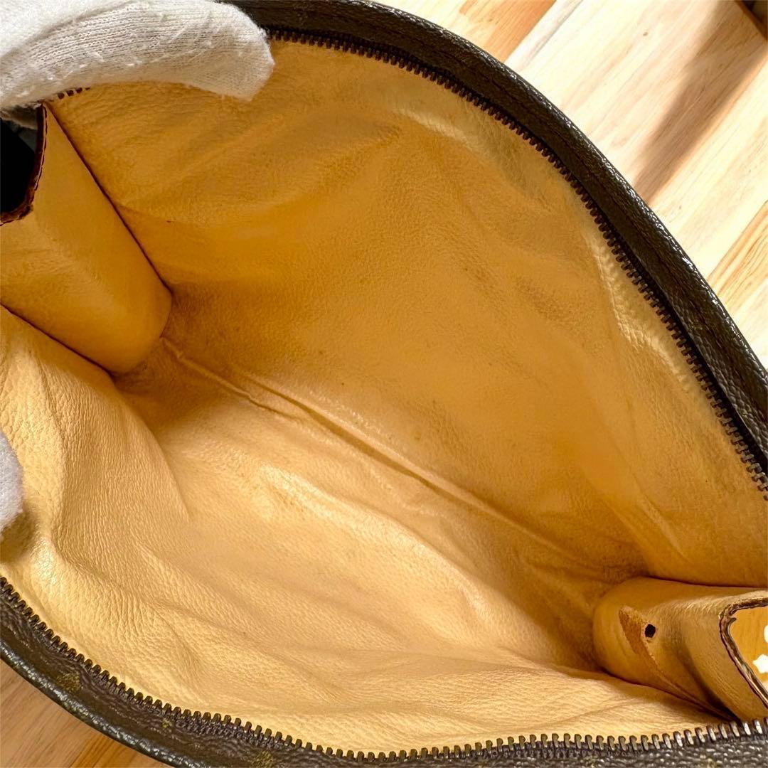 ルイヴィトン ポッシュ　トワレット26 モノグラム ヴィンテージ ポーチ