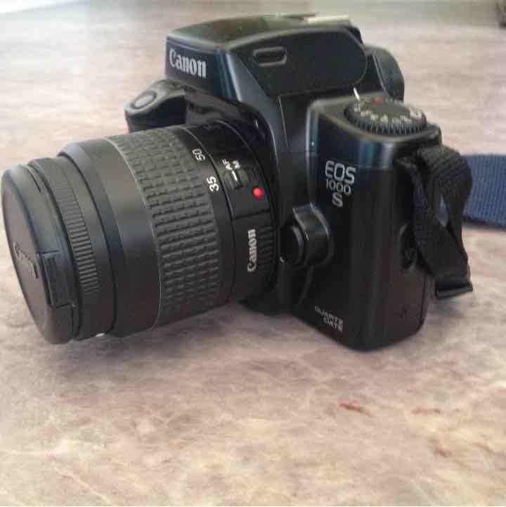 キャノンEOS 1000S