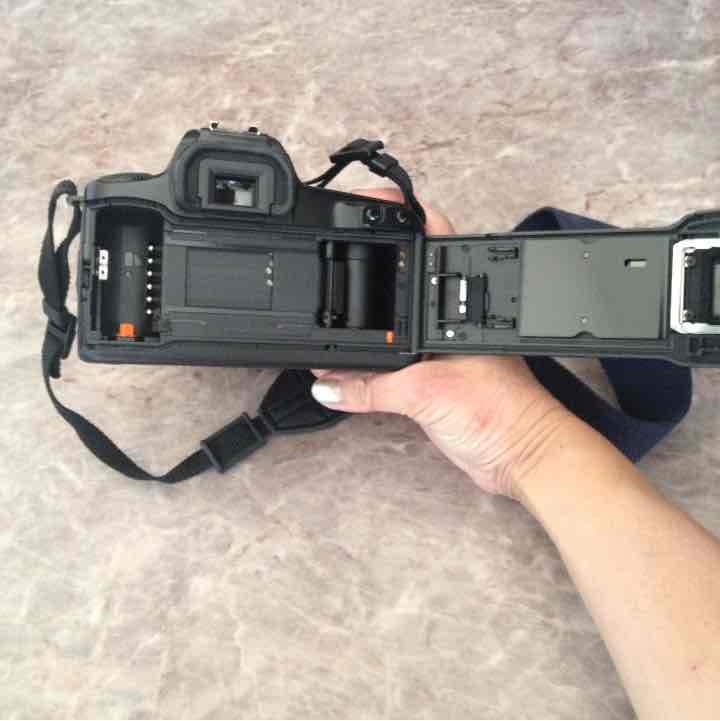 キャノンEOS 1000S