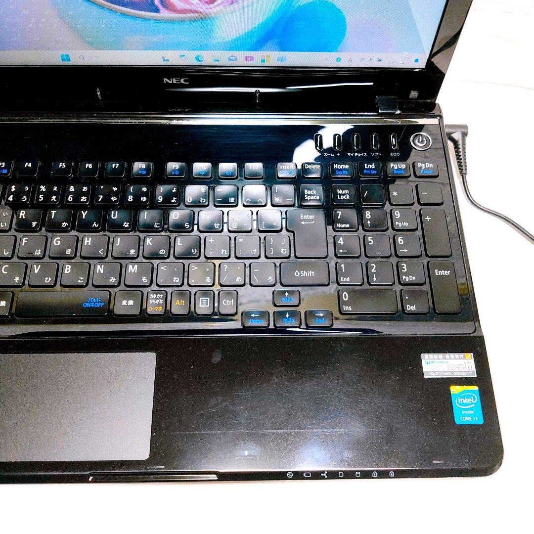 ブルーレイ見れる❣️オフィス✨YouTube✨保存大容量カメラ付黒ノートパソコン