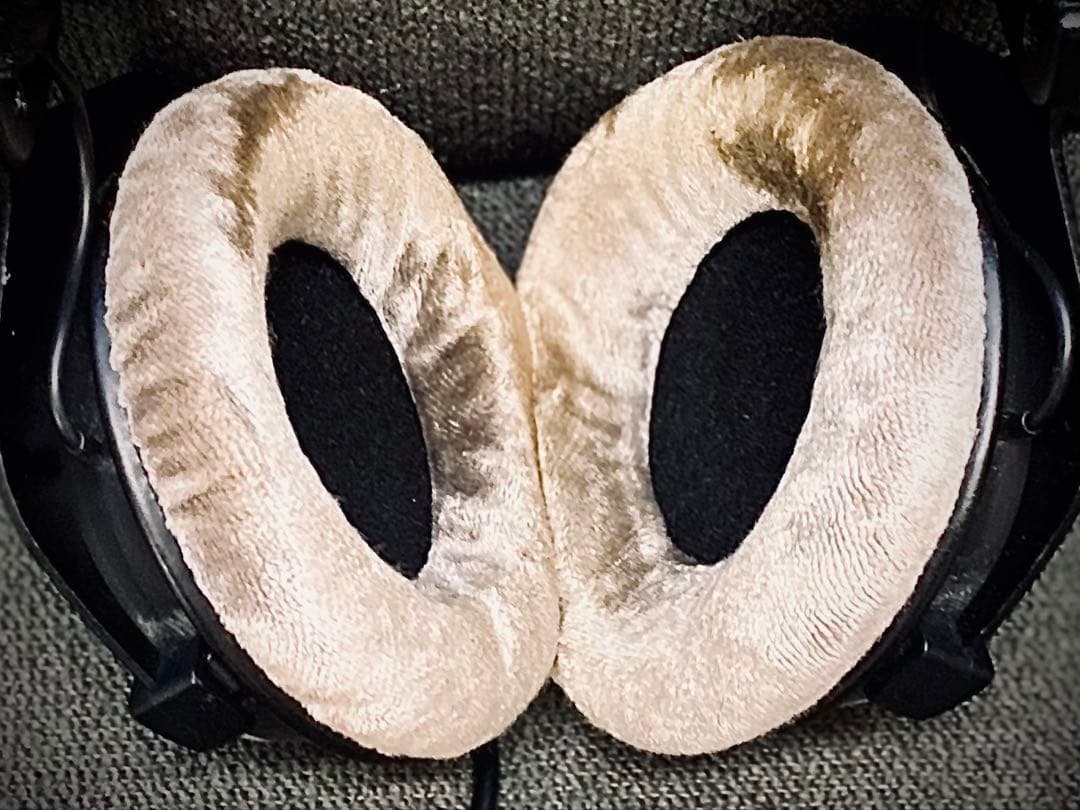 beyerdynamic DT880 PRO 250Ω ベイヤーダイナミック