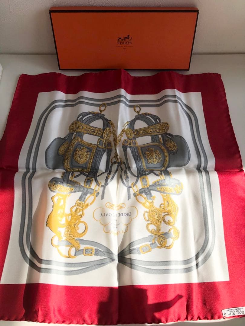 未使用品 HERMES エルメス シルク ハンカチ BRIDES de GALA