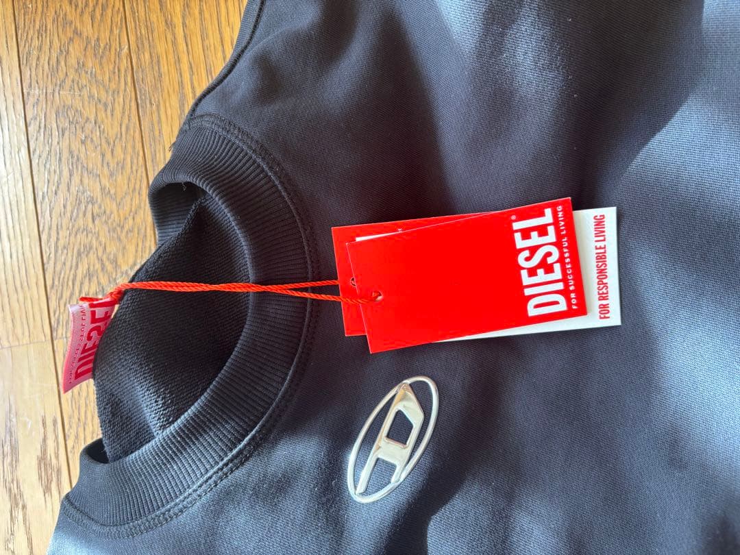 DIESEL 黒 ロンT Lサイズタグ付き