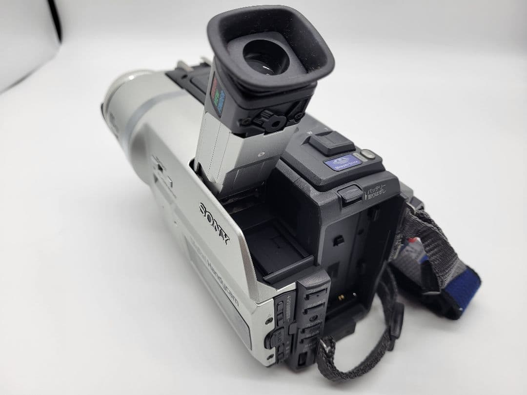 ビデオカメラ DCR-TRV225k