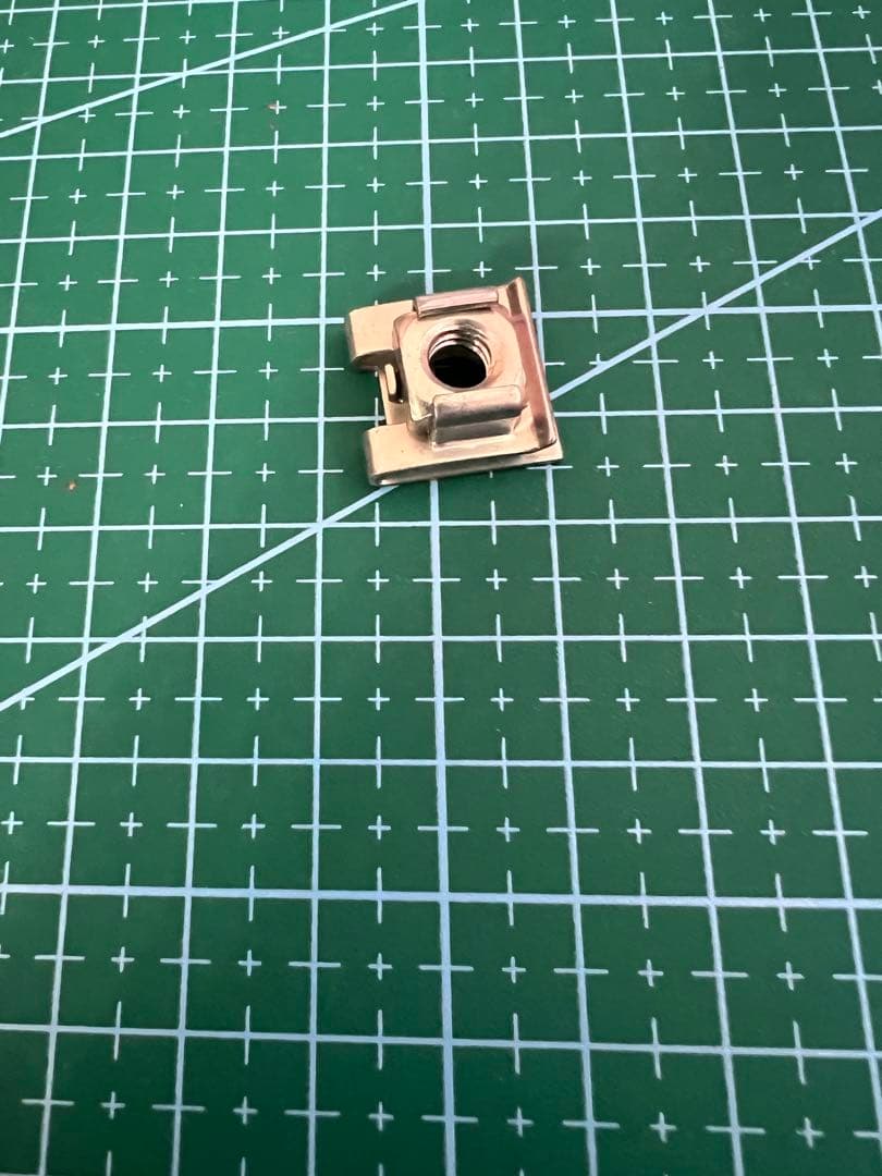 スズキ隼2型用　NEXRAYガーボンドライ シングルシートカバー